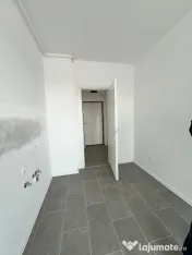 3 camere Decomandat-Gata de mutare –Zona Mall Colosseum 