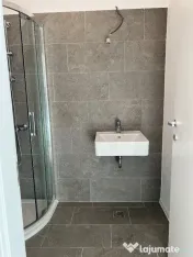 3 camere Decomandat-Gata de mutare –Zona Mall Colosseum 