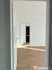 3 camere Decomandat-Gata de mutare –Zona Mall Colosseum 