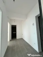 3 camere Decomandat-Gata de mutare –Zona Mall Colosseum 