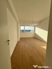 3 camere Decomandat-Gata de mutare –Zona Mall Colosseum 