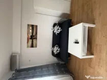 Propietar Închiriez garsonieră dublă în Militari Residence