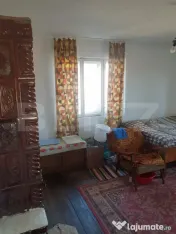 Casă cu 3 dormitoare și teren generos de 96 ari, aproape d 