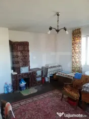 Casă cu 3 dormitoare și teren generos de 96 ari, aproape d 