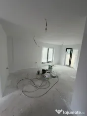 Casa de vanzare zona Carrefour 