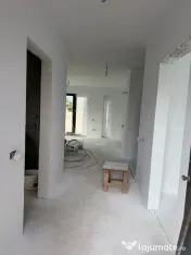 Casa de vanzare zona Carrefour 