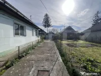 Casă de vânzare în Mureșeni, 1063 mp teren 