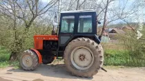 Vând Tractor Belarus 820