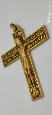 Cruciuliță Veche Din Metal Aurit 