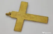 Cruciuliță Veche Din Metal Aurit 
