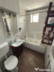 Apartament cu 3 camere, 67 mp, zona Cina 