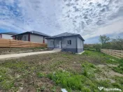 CASA INDIVIDUALA, 4 CAMERE, 2 BAI, 570 MP TEREN, TOMESTI 