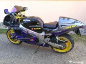 SUZUKI GSXR 600 ! stare FOARTE BUNA 