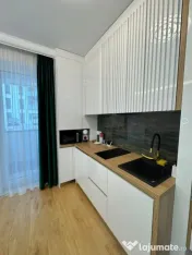 Garsonieră mobilată și utilată, parcare inclusă, 31 mp, 