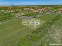DE VÂNZARE: 1.448 MP DE „LINIȘTE PURĂ” LA NIȚCHIDORF
