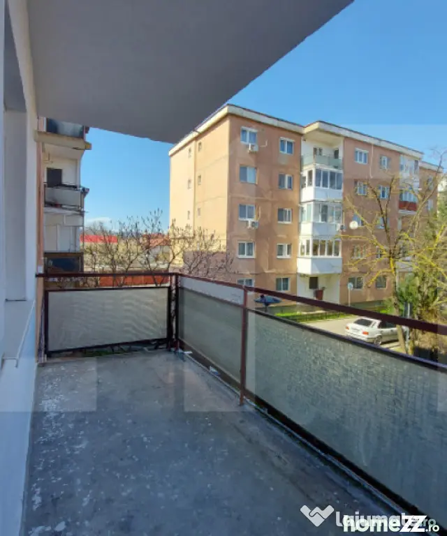 Apartament 3 camere, 2 băi – complet renovat, etaj 1, sem - Sfantu Gheorghe (Covasna)