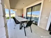 Casă superbă, pe un singur nivel, 284 mp, mobilată lux ?? 