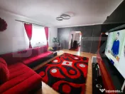 Apartament la casa, 3 camere, 96 mp utili + curte, Brasov 
