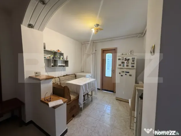 Apartament 3 camere, 63.13 mp, zona Micro 6 - Targoviste (Dambovita)