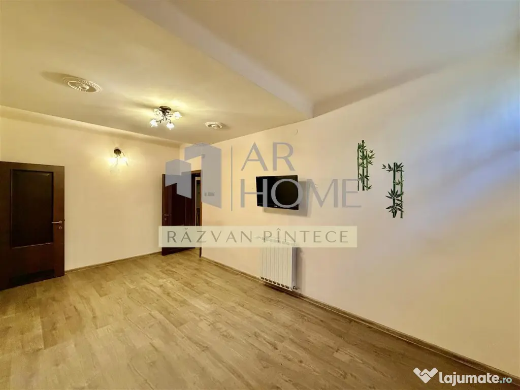 Vila D P, 6 camere, Bulevard, Ploiesti