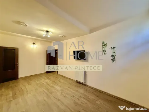 Vila D P, 6 camere, Bulevard, Ploiesti