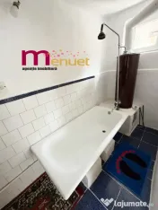 Casa ZONA A , str. Silvestru 305 mp 