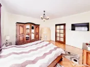 Casă cochetă în zona centrală cu potențial și funcțio 