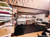 Casă cochetă în zona centrală cu potențial și funcțio 