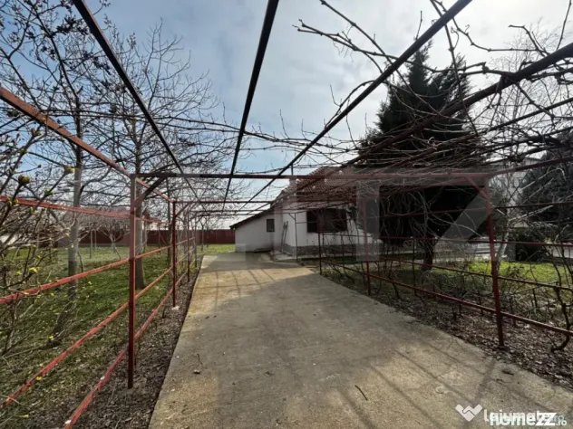 Casă parter nelocuită, terasă 50 mp, teren 647 mp, Preajb - Craiova (Dolj)