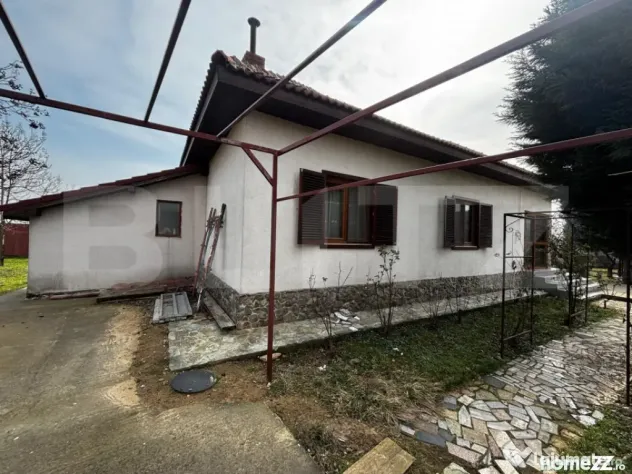Casă parter nelocuită, terasă 50 mp, teren 647 mp, Preajb - Craiova (Dolj)