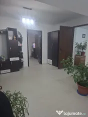 VANZARE 1/2 COTA PARTE CASA P+1 