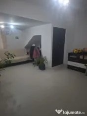 VANZARE 1/2 COTA PARTE CASA P+1 