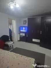 VANZARE 1/2 COTA PARTE CASA P+1 