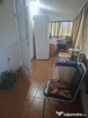 VANZARE 1/2 COTA PARTE CASA P+1 