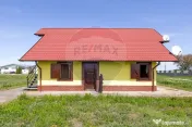 Apartament de închiriat la casă, cu 3 camere – zona N... 