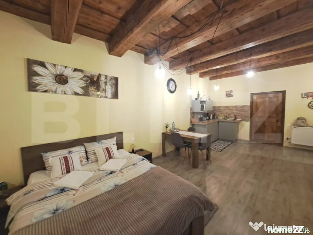 Casă renovată, în Centrul Istoric al Brașovului – idea - Brasov (Brasov)
