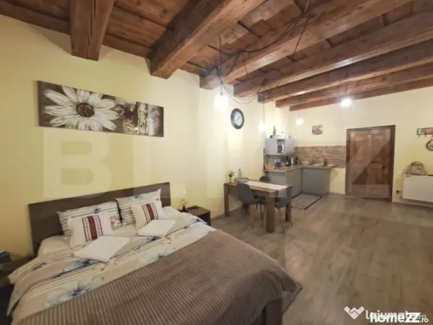Casă renovată, în Centrul Istoric al Brașovului – idea - Brasov (Brasov)