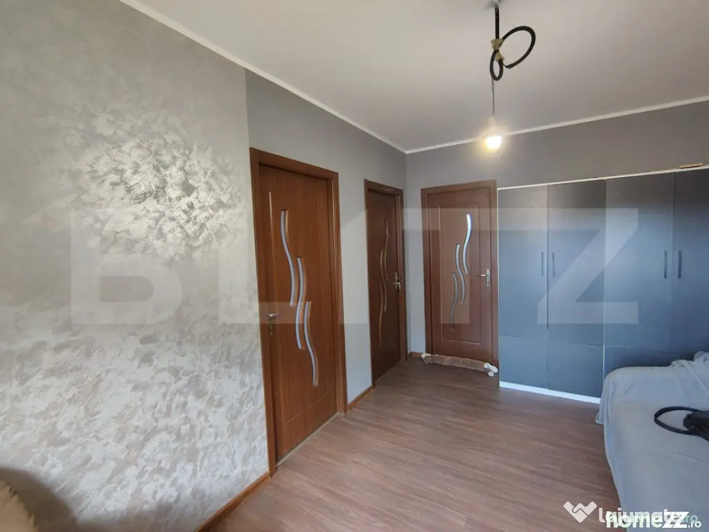 Casa individuală 100 mp utili, teren 903 mp, Mărtinești