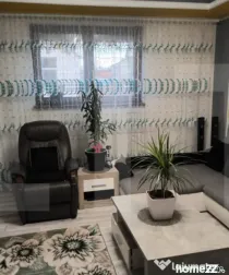Casa,6 camere ,curte comuna in zona buna