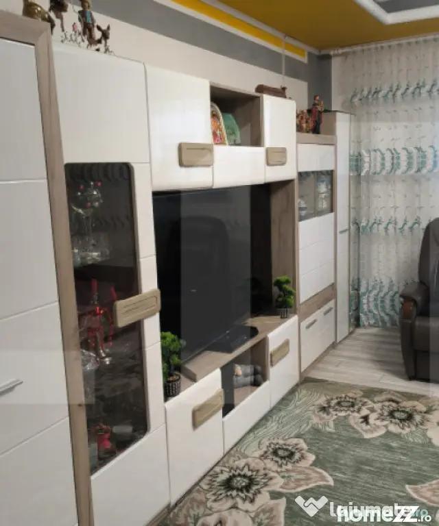 Casa,6 camere ,curte comuna in zona buna - Timisoara (Timis)