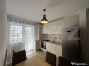 Apartament 3 camere, 55 mp, zona Vivo 