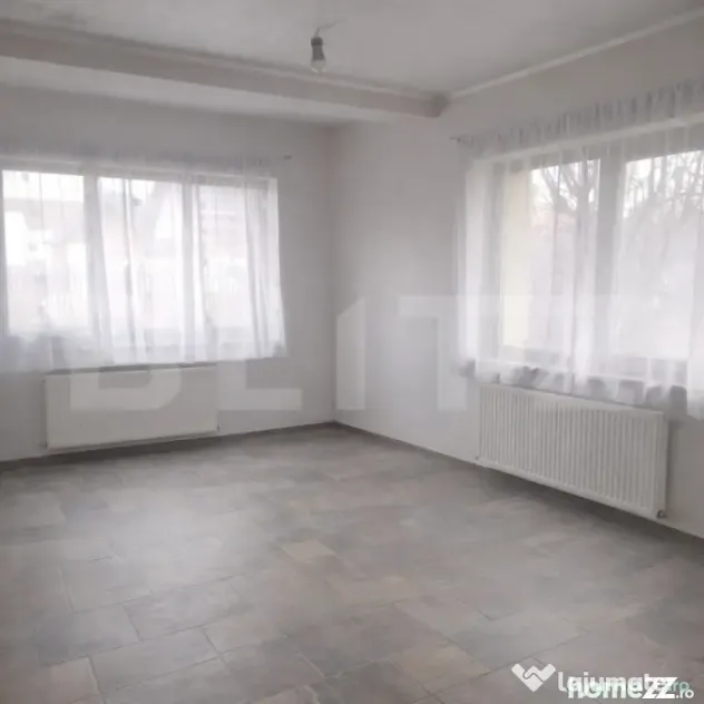 Casa individuala spatioasa | 229 mp utili | Teren 556 mp | S - Brasov (Brasov)