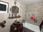 Casa 3 camere, complet renovata, 68 mp, cartierul Unirii 