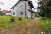 Casă pentru familie, 7 camere, teren mare și vedere la lac 