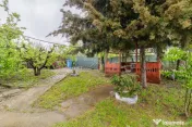 Casă pentru familie, 7 camere, teren mare și vedere la lac 