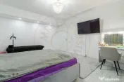 Casă pentru familie, 7 camere, teren mare și vedere la lac 
