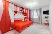 Casă pentru familie, 7 camere, teren mare și vedere la lac 