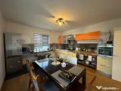 Casa 4 dormitoare, 282 mp - zona Lucian Blaga 