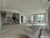 Casa P+1, 230 mp, 600 mp de teren, zona Est 