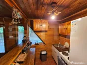 Casa de vacanta cu 4 camere,3300 mp teren,Rimet 